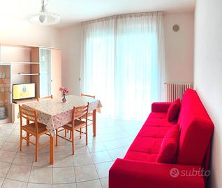 Vicinissimo alla spiaggia, Clima e Garage compresi