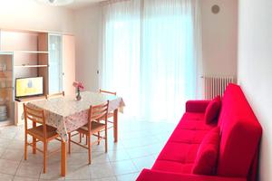 Vicinissimo alla spiaggia, Clima e Garage compresi