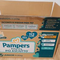 61 Pampers baby dry 5 + 10 Huggies little swimmers