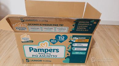 61 Pampers baby dry 5 + 10 Huggies little swimmers