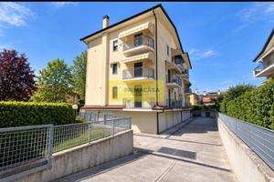 Appartamento di 70 m² con 3 locali e box auto a Je
