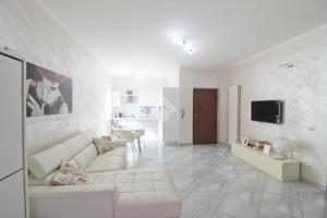 2 LOCALI A CAMPOMARINO