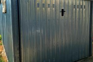Garage box in lamiera per esterno