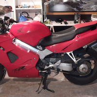 Vfr800 fi 1999 rosso