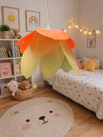 Lampada a forma di fiore