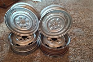 Quattro cerchi Fiat 126