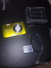 macchina fotografica Olympus VH 210