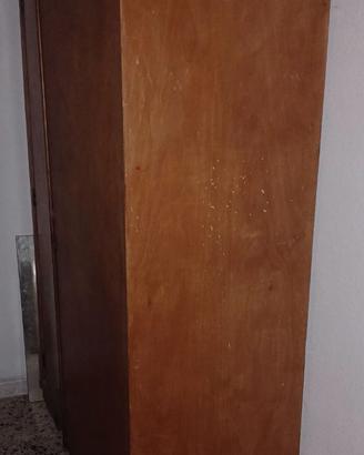 Armadi in legno