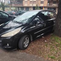 Peugeot 207 nera