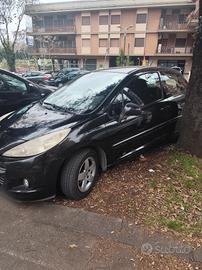 Peugeot 207 nera