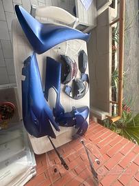Lotto carene blu opaco e ricambi Honda Sh 125