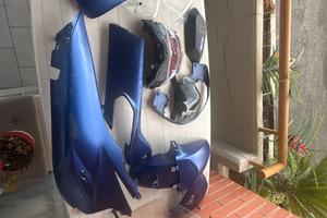 Lotto carene blu opaco e ricambi Honda Sh 125