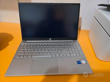 HP PAVILION 15-eg1000