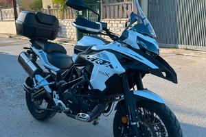 Benelli TRK 502X 