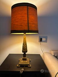 Lampada da tavolo vintage in stile classico
