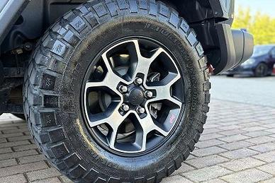 Cerchi 17”  e Gomme BFG 255/75 R17 Wrangler JL