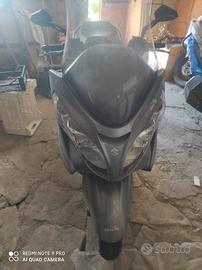 Suzuki burgman 400