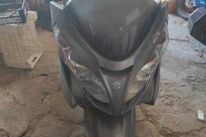 Suzuki burgman 400