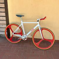 Bici a scatto fisso reversibile Cinelli