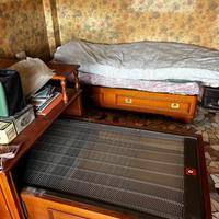 Letti con cassetti in legno