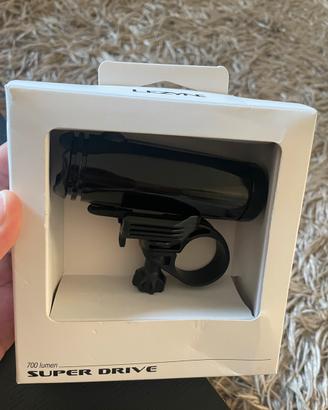 Faretto per bicicletta Lezyne SuperDrive XL