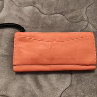 portafoglio donna colore salmone marca diseguale 