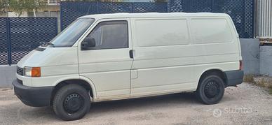 VW transporter autocarro t4 del 2000