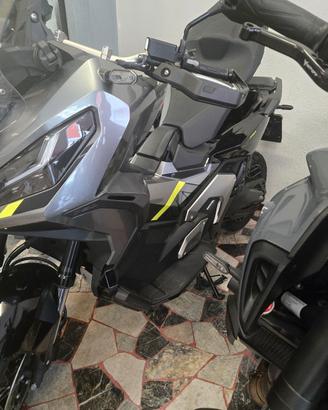 xadv 750