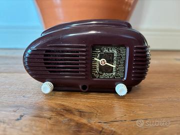 Radio miniatura tesla anni 40