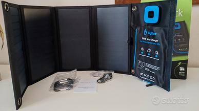 pannello solare per ricaricare telefoni NUOVO 