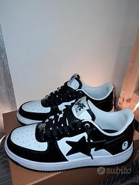 A Bathing Ape Bape' sta Black and white 