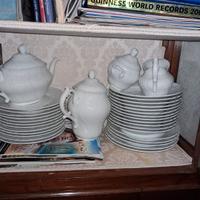 servizio piatti e posate