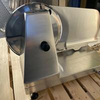 Affettatrice Professionale Lama verticale 37 cm