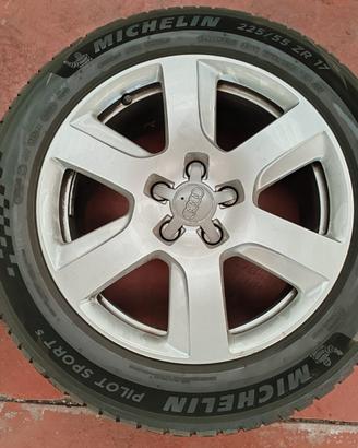 Cerchi in lega da 17 pollici AUDI Originali