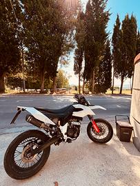 derbi senda sm 125 4t