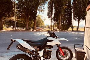 derbi senda sm 125 4t
