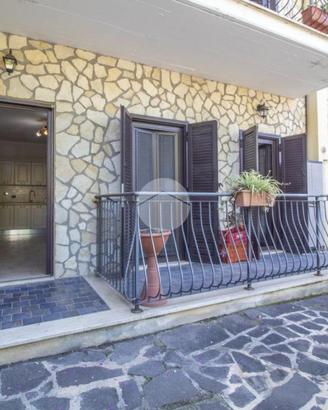 2 LOCALI A MARCELLINA