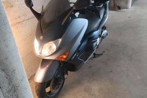 Yamaha tmax 500
