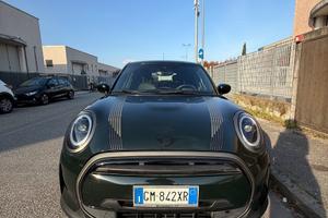 MINI Cooper Resolute