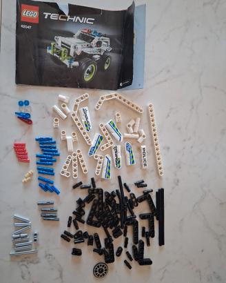 Set Lego Technic
42047 Incompleto