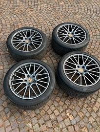 Porsche Cayenne RS Spyder da 21 pollici