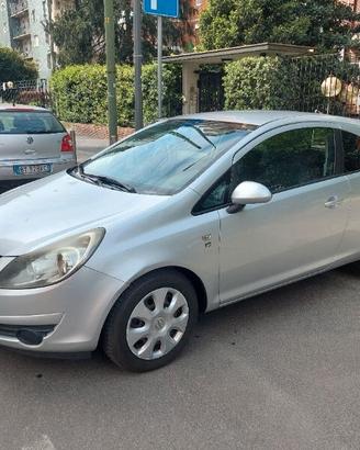 Opel Corsa 1.2 80CV 3 porte GPL-TECH Edition gomme