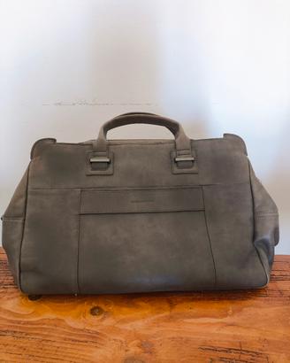 Borsa business in pelle Piquadro con tracolla
