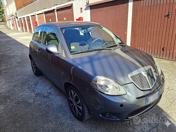 LANCIA YPSILON anno 2010 NEOPATENTATI - 2100 EU