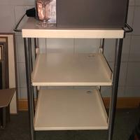 Carrello a 3 piani con ruote