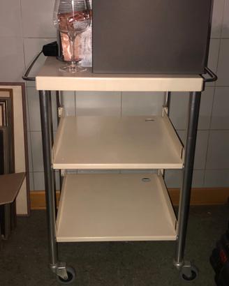 Carrello a 3 piani con ruote
