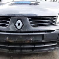 RENAULT CLIO 2004 - PARAURTI ANTERIORE