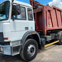SCARRABILE IVECO 190-26 (6x2)