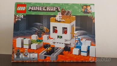Lego minecraft mod.21145 arena del teschio