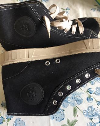 Scarpe 43 nuove uomo  Superga